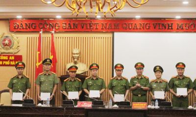 Bí thư Thành ủy Hà Nội biểu dương lực lượng phá vụ trọng án tại chung cư cao cấp