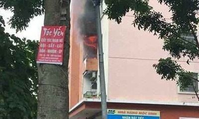 Hà Nội: Sau tiếng nổ lớn, chung cư khu đô thị Văn Quán bốc cháy dữ dội