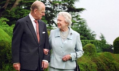 Nữ hoàng Anh và cuộc hôn nhân 7 thập kỷ ai cũng mơ ước