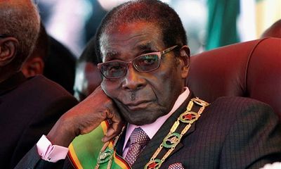 Hành trình 37 năm từ đỉnh cao đến vực sâu của cựu Tổng thống Zimbabwe
