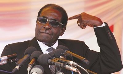 Tổng thống Zimbabwe Mugabe bị luận tội trước Quốc hội