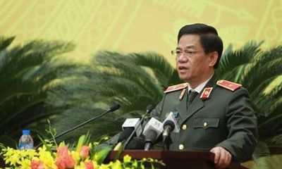 Giám đốc Công an Hà Nội làm rõ thông tin công an “chống lưng” hàng quán chiếm vỉa hè