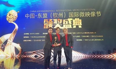 Vắng bóng tại Việt Nam, HKT bất ngờ nhận giải tại Trung Quốc
