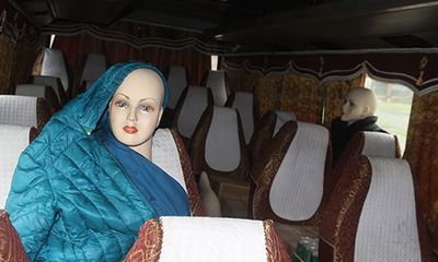 Chuyện lạ: Dùng ma nơ canh giả hành khách để vận chuyển hàng lậu