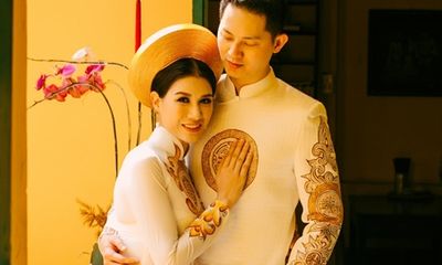 Trang Trần diện áo dài e ấp, tình tứ bên ông xã Việt kiều