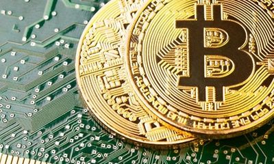 Giá bitcoin hôm nay 19/12: Bitcoin “lao dốc” giảm 500 USD