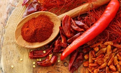 Nhiều mẫu ớt bột chứa độc tố gây ung thư: Phân biệt ớt bột thật, ớt bột giả thế nào?