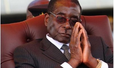 Cựu Tổng thống Zimbabwe Mugabe nhận gói hưu trí “siêu khủng”