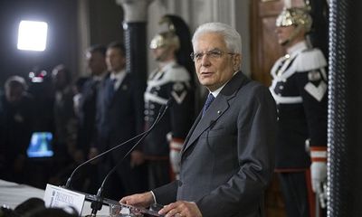 Tổng thống Ý giải tán Quốc hội, chuẩn bị tổng tuyển cử