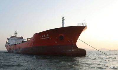 Hàn Quốc bắt giữ tàu chở hàng nghi giao dịch dầu thô với Triều Tiên