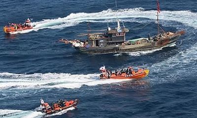 Cảnh sát biển Hàn Quốc bắn hàng trăm phát đạn về phía tàu cá Trung Quốc