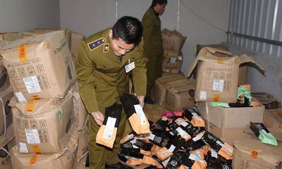 Hà Nội: Tạm giữ 2.000 túi nguyên liệu trà sữa không rõ nguồn gốc