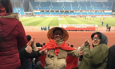 Người Việt tại Trung Quốc chia sẻ cảm xúc khi xem U23 Việt Nam từ khán đài