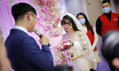 Xúc động đám cưới không chú rể, cô dâu đăng ký hiến tạng sau khi cởi áo cưới