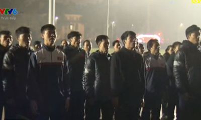 Đội tuyển U23 Việt Nam đang vào Lăng Chủ tịch Hồ Chí Minh báo công (Cập nhật)