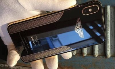 Cận cảnh chiếc iPhone X mạ vàng 18K của Bentley