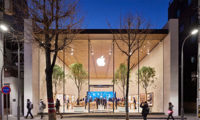 Apple mở cửa hàng đầu tiên tại quê hương của 