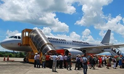 Thời tiết xấu chuyến bay Jetstar phải cắt giảm hành lý của khách