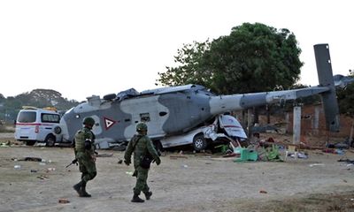 Vụ rơi máy bay chở quan chức tại Mexico: 14 người dưới mặt đất thiệt mạng