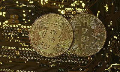 Giá Bitcoin hôm nay 21/2: Vọt lên ngưỡng 11.000 USD