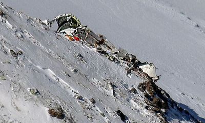 Vụ máy bay rơi, 66 người thiệt mạng: Đã tìm thấy hộp đen