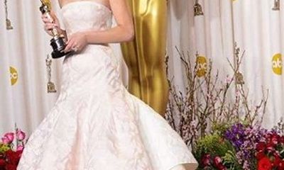 Những bộ váy siêu đắt, có giá hàng chục tỷ đồng trên thảm đỏ Oscar