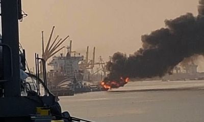 Thủ tướng yêu cầu khẩn trương xử lý sự cố cháy tàu chở dầu tại Hải Phòng