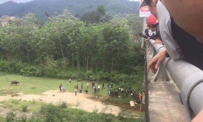 Điều tra vụ nam sinh lớp 8 nghi nhảy sông tự tử ở Hà Tĩnh