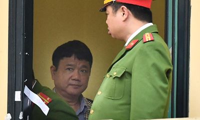 Hình ảnh mới nhất của ông Đinh La Thăng trong lần thứ 2 hầu tòa