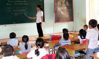 Lâm Đồng: Hàng trăm giáo viên bất ngờ lâm cảnh nợ nần