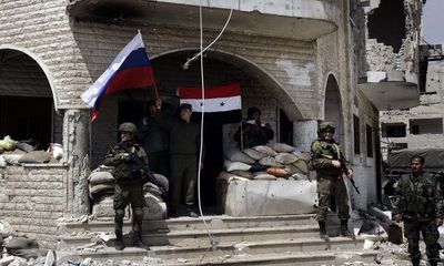 Phiến quân sơ tán khỏi thành trì cuối cùng ở Đông Ghouta