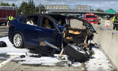 Tesla Model X gây tai nạn thảm khốc, lái xe tử vong: CEO Telsa lên tiếng 