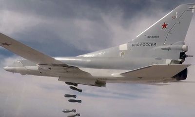 Phòng không Nga bắn “tan xác” 17 máy bay không người lái mang theo vũ khí 