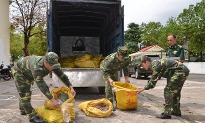 Quảng Ninh: Thu giữ 300kg chân gà nhập lậu bốc mùi chuẩn bị lên bàn nhậu