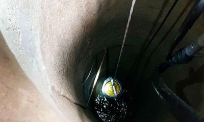 Kỳ lạ giếng nước bất ngờ chứa đầy dầu hỏa ở Hà Tĩnh