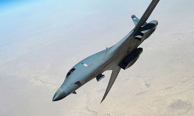 Mỹ dùng máy bay ném bom B1 để tấn công Syria