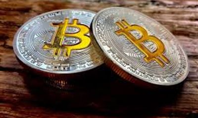 Giá Bitcoin hôm nay 24/4: Bitcoin tiếp cận mốc 9000 USD