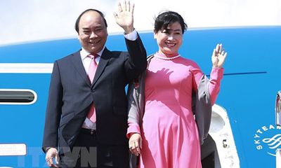 Thủ tướng lên đường thăm chính thức Singapore và dự Hội nghị Cấp cao ASEAN lần thứ 32