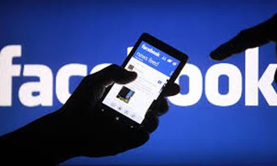 Sau scandal lộ thông tin, Facebook vẫn tăng thêm người dùng