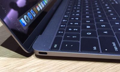 Người dùng yêu cầu Apple thu hồi MacBook Pro vì gặp lỗi bàn phím