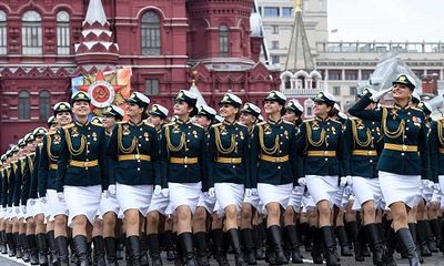Quân đội Nga diễn tập rầm rộ, phô diễn sức mạnh chuẩn bị mừng Ngày Chiến thắng