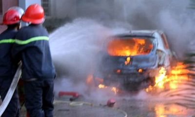 Đồng Nai: Ôtô đậu trong khách sạn bất ngờ bốc cháy dữ dội