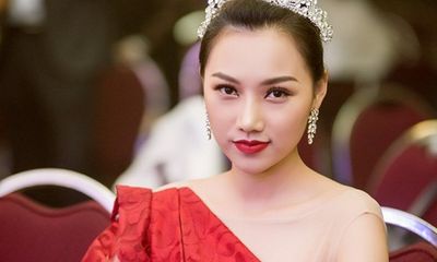 Hoàng Thu Thảo làm giám khảo Miss Tourism Queen, khẳng định không thiên vị Diệu Linh