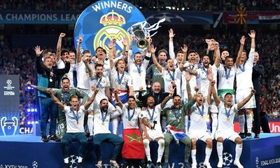 Nhấn chìm Liverpool, Real Madrid vô địch Champions League 3 năm liên tiếp