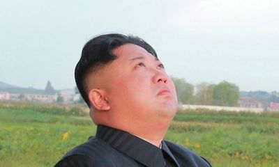 Ông Kim Jong-un từng rơi lệ để thuyết phục quan chức Triều Tiên ủng hộ hội nghị thượng đỉnh?