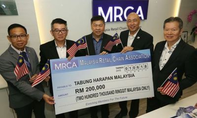 Người dân Malaysia quyên góp 2 triệu USD chỉ trong 24 giờ giúp chính phủ trả nợ