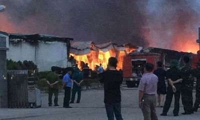 Hiện trường vụ cháy ở KCN Thụy Vân khiến 3 nhà xưởng bị thiêu rụi