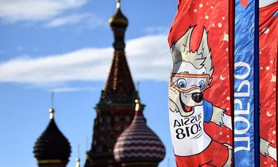 Nga lo ngại gia tăng số bà mẹ đơn thân sau World Cup 2018