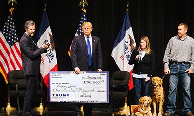 Tổng thống Trump tức giận trước vụ kiện nhắm vào quỹ từ thiện của ông