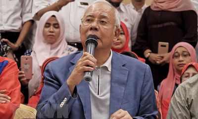 Cựu thủ tướng Malaysia đối mặt với tội rửa tiền, chiếm đoạt tài sản